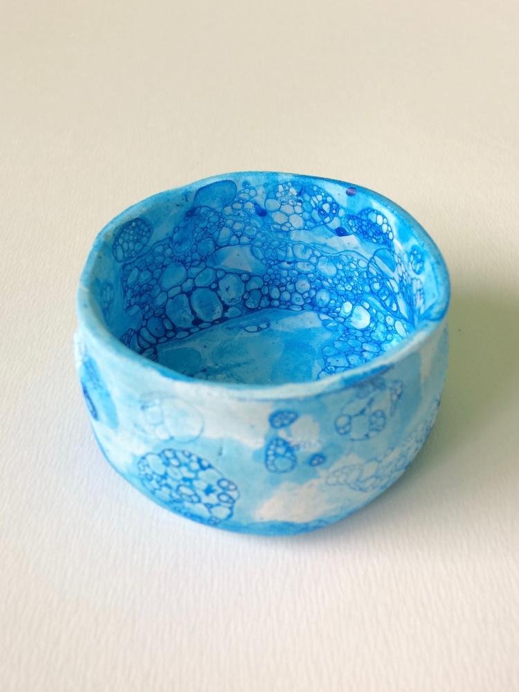 Small pot/bowl with a blue bubble pattern